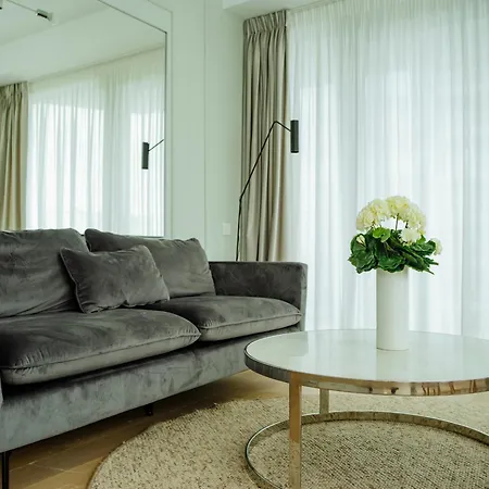 One Mircea Eliade - Luxurious Apartments With Panoramic City And Park View Bucharest Exterior photo