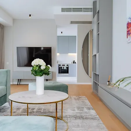 One Mircea Eliade - Luxurious Apartments With Panoramic City And Park View Bucharest Exterior photo