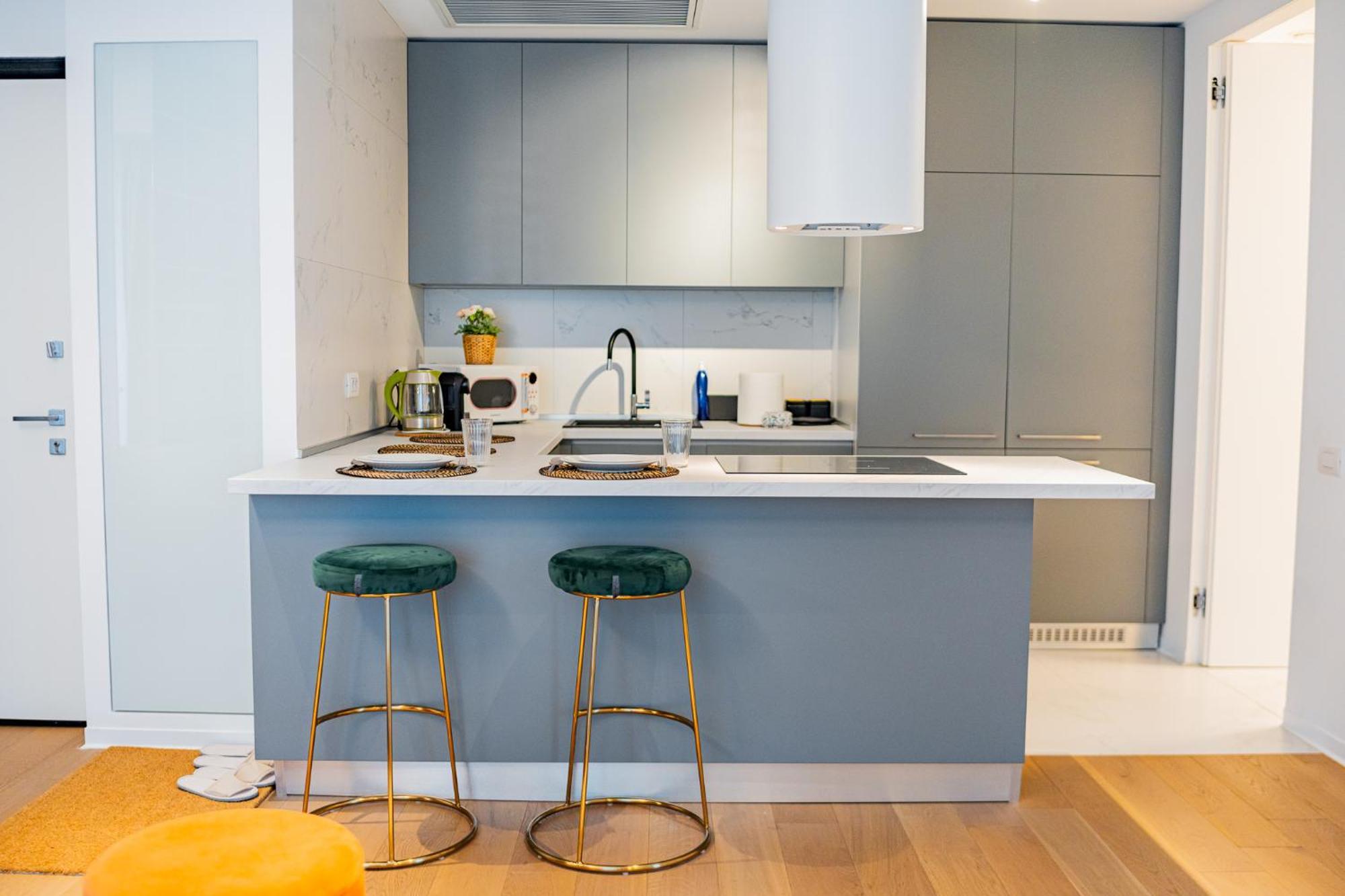 Apartment One Mircea Eliade - Luxurious With Panoramic And Park View