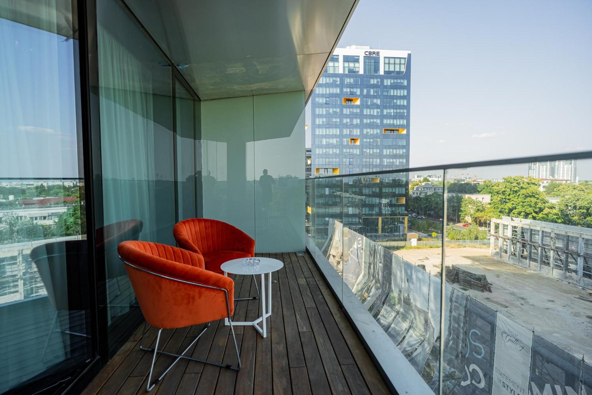 Apartment One Mircea Eliade - Luxurious With Panoramic And Park View *