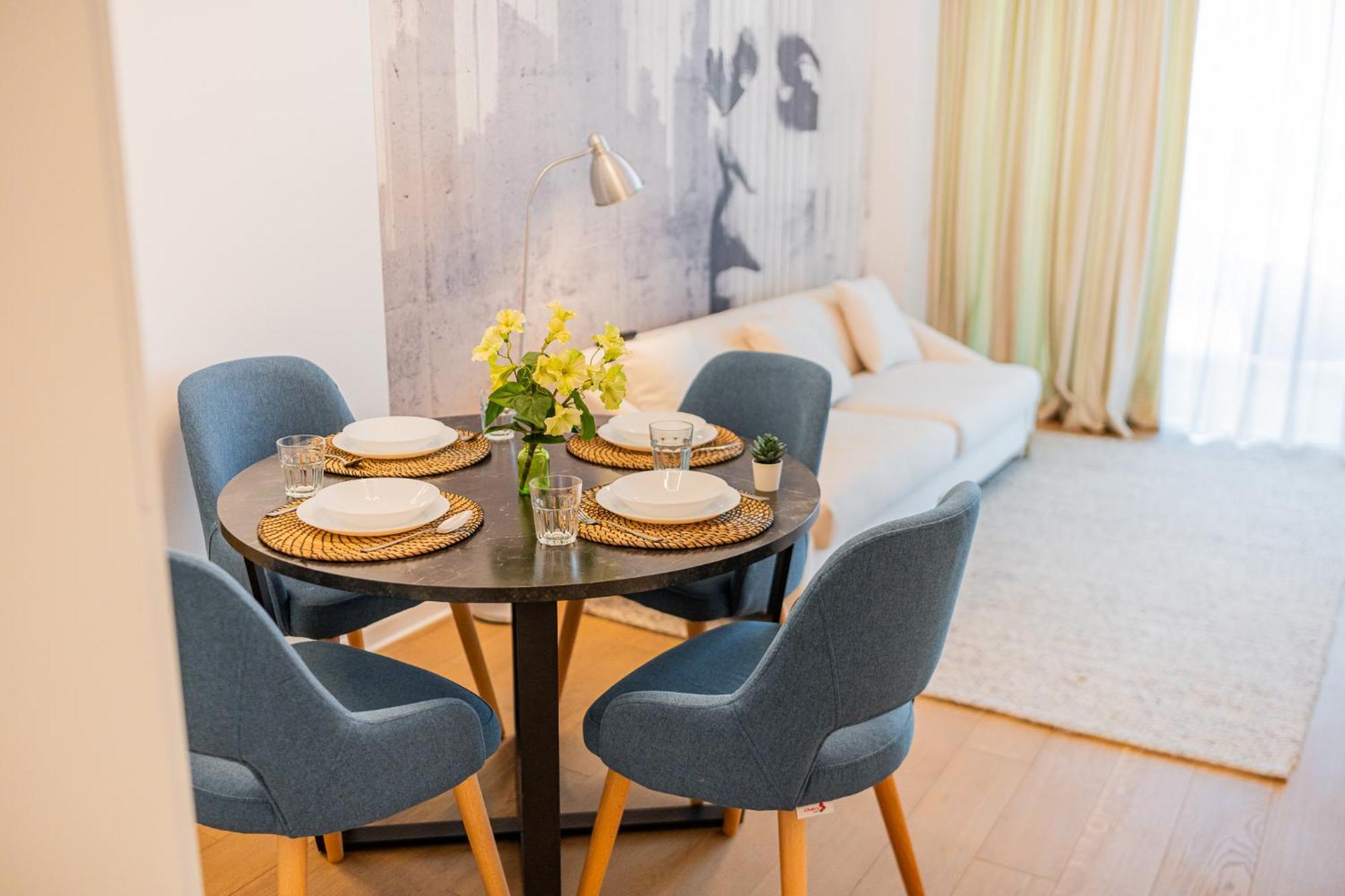 One Mircea Eliade - Luxurious With Panoramic And Park View Apartament
