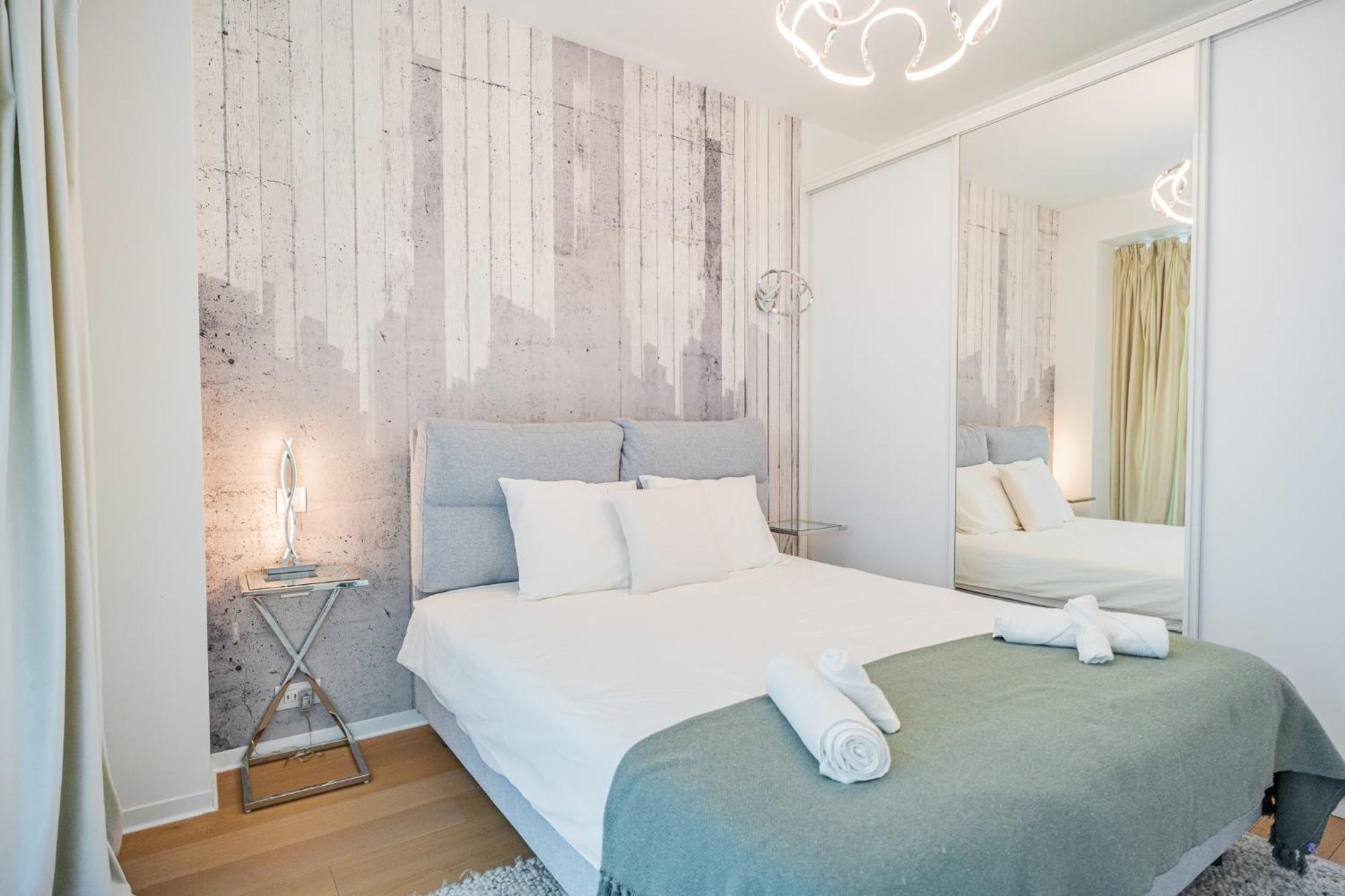 One Mircea Eliade - Luxurious With Panoramic And Park View Apartment *