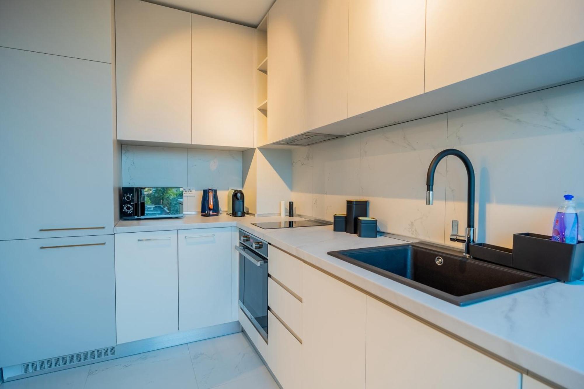 Apartment One Mircea Eliade - Luxurious With Panoramic And Park View Bukarest
