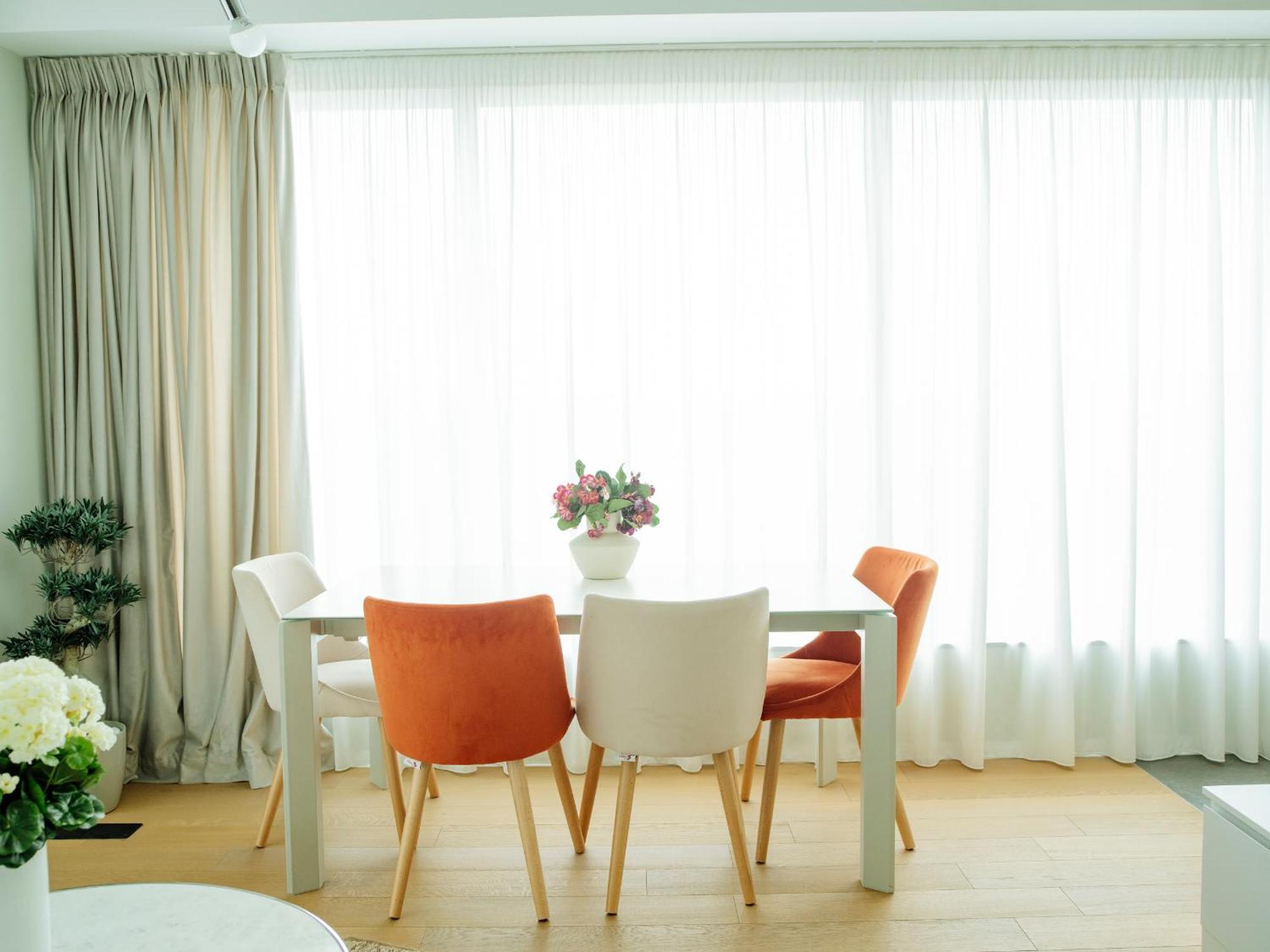 One Mircea Eliade - Luxurious With Panoramic And Park View