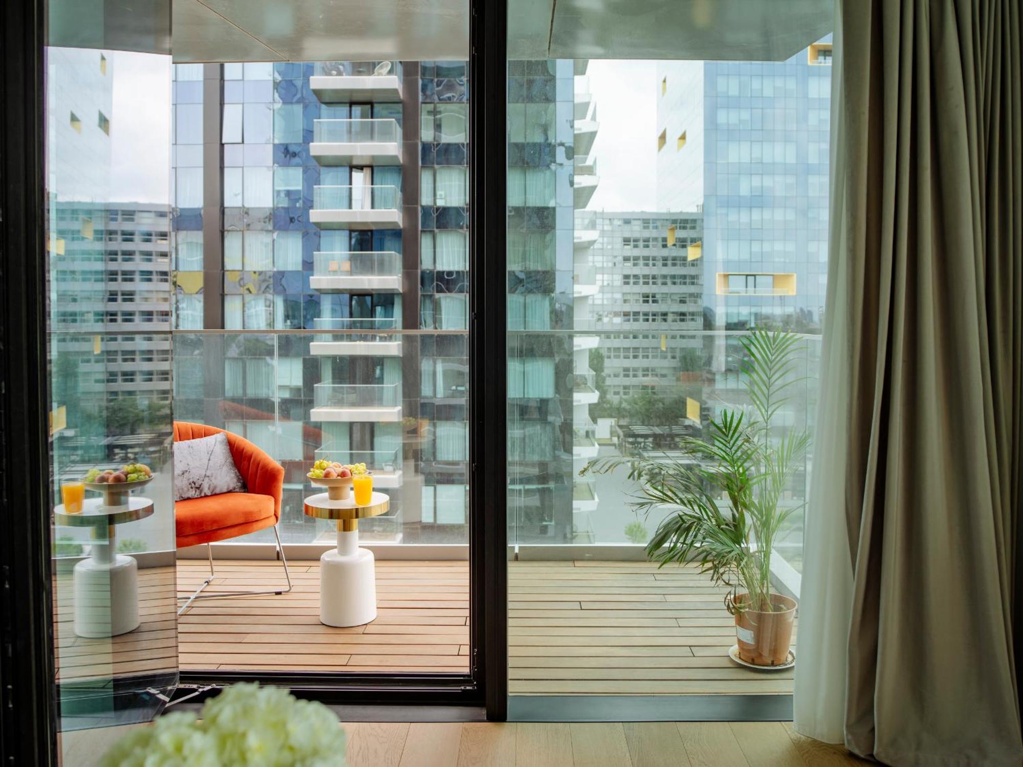 One Mircea Eliade - Luxurious With Panoramic And Park View Apartment Bukarest