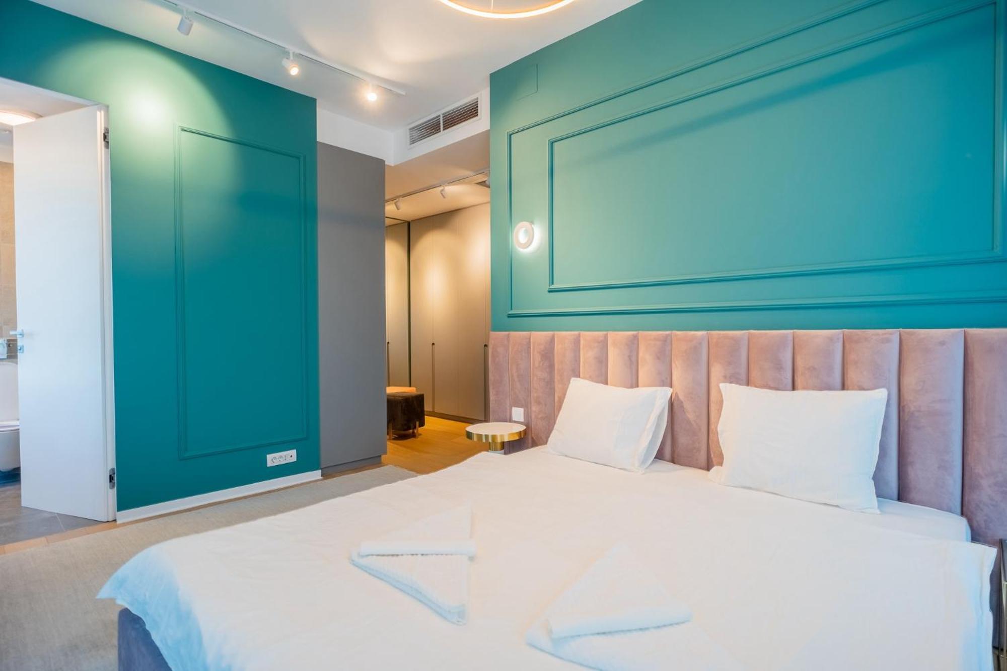 One Mircea Eliade - Luxurious With Panoramic And Park View Apartment Bukarest