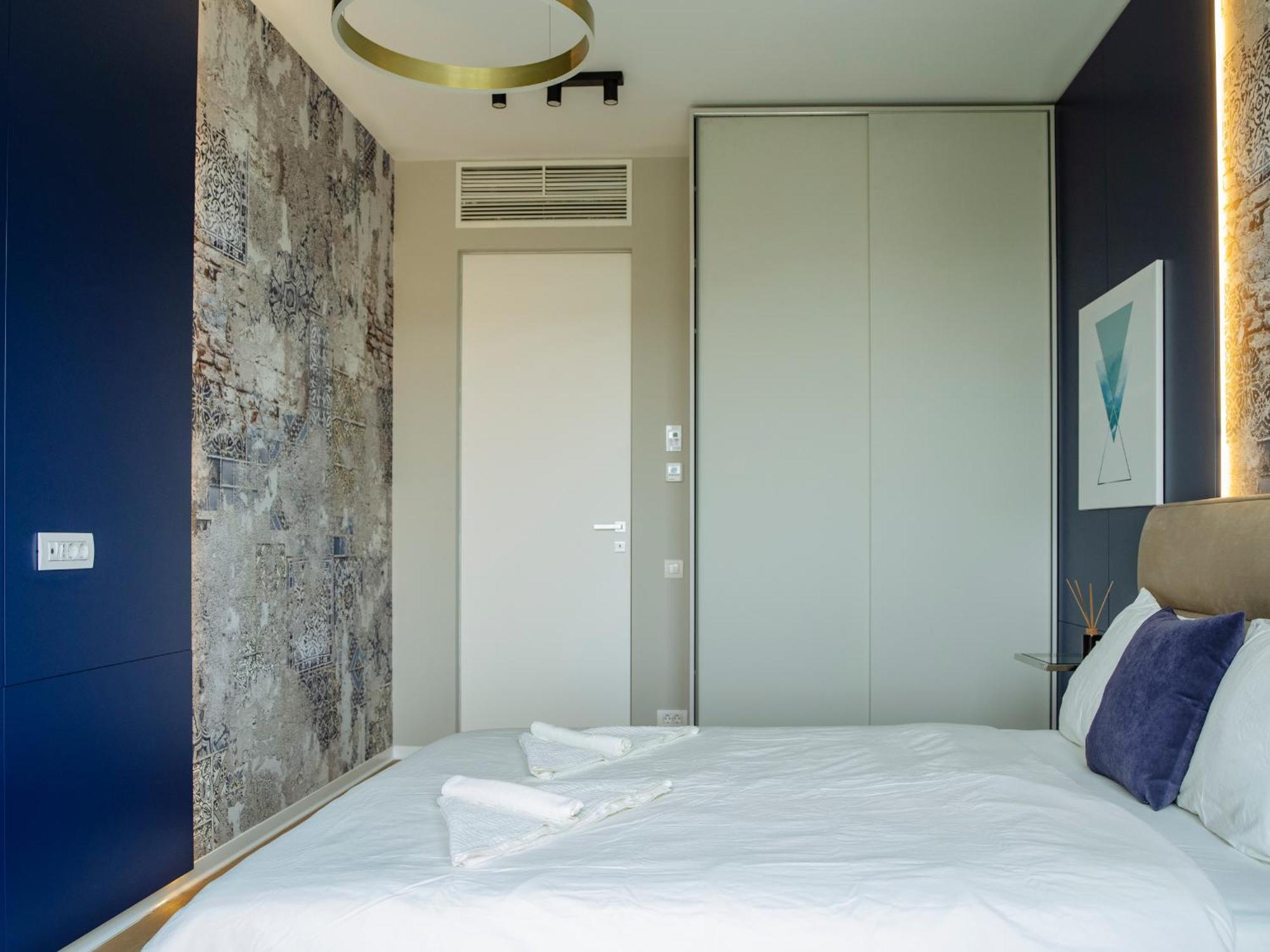 One Mircea Eliade - Luxurious With Panoramic And Park View Bukarest